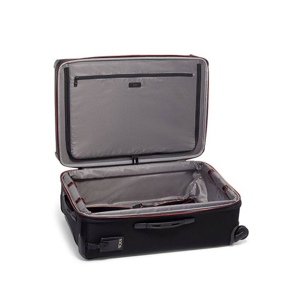 6551414_rd.jpg Aerotour Short Trip 28" Expandable 4 Wheeled Spinner Suitcase - Black